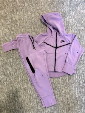 Nike Tech Kids Lavender Hooded Sweatshirt & Joggers